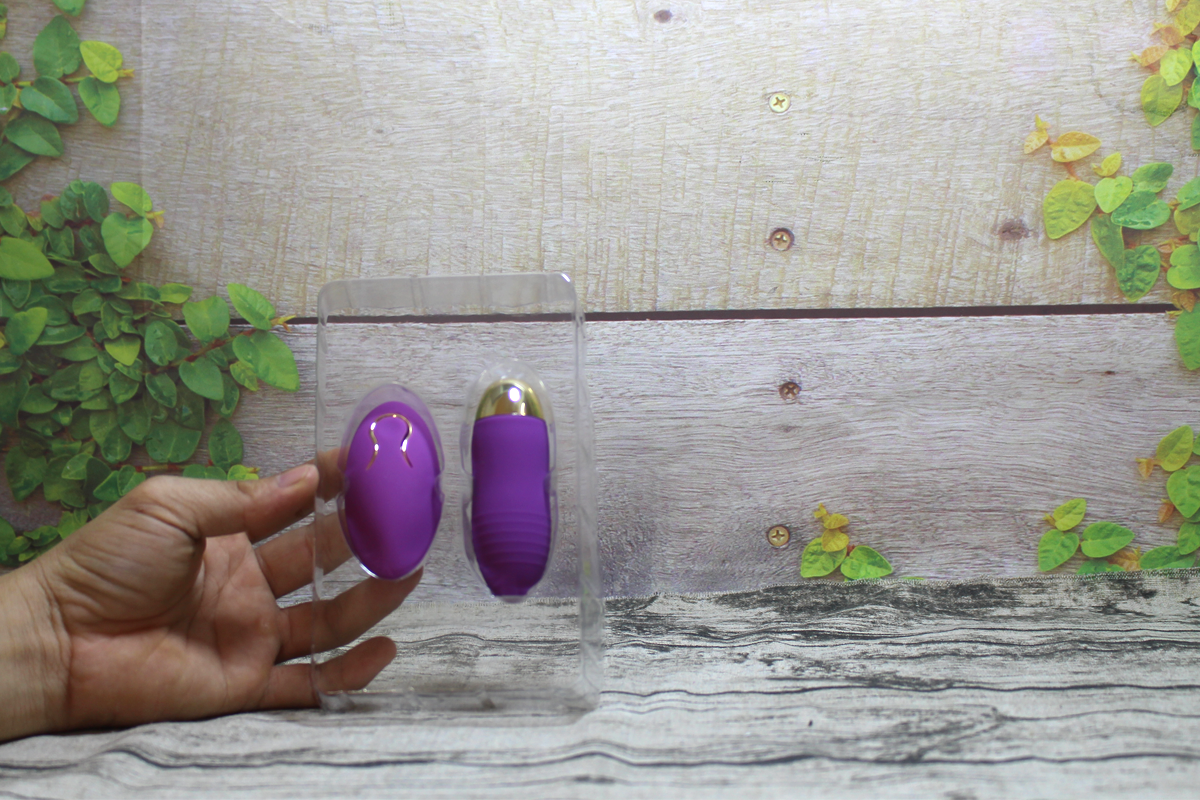 Trứng rung điều khiển từ xa sạc pin vibrating egg