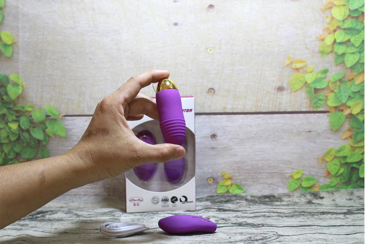 Trứng rung điều khiển từ xa sạc pin vibrating egg